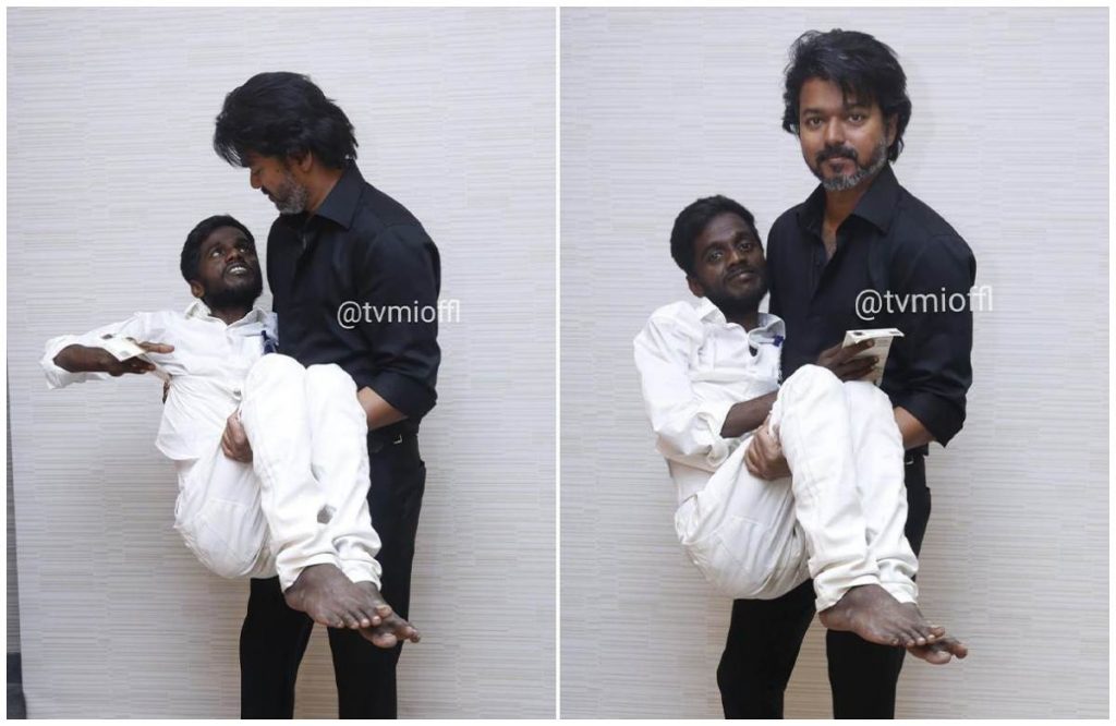 Vijay Precious Moments With Fan Boy viral (2)